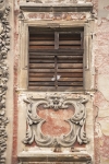 Kartusze z maszkaronami, fasada południowa, fot. Kamilla Ernandes