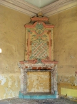 Bojadła, pałac – ozdobny kominek narożny w sali recepcyjnej, XIX w. Fot. Łukasz Klimczyk.